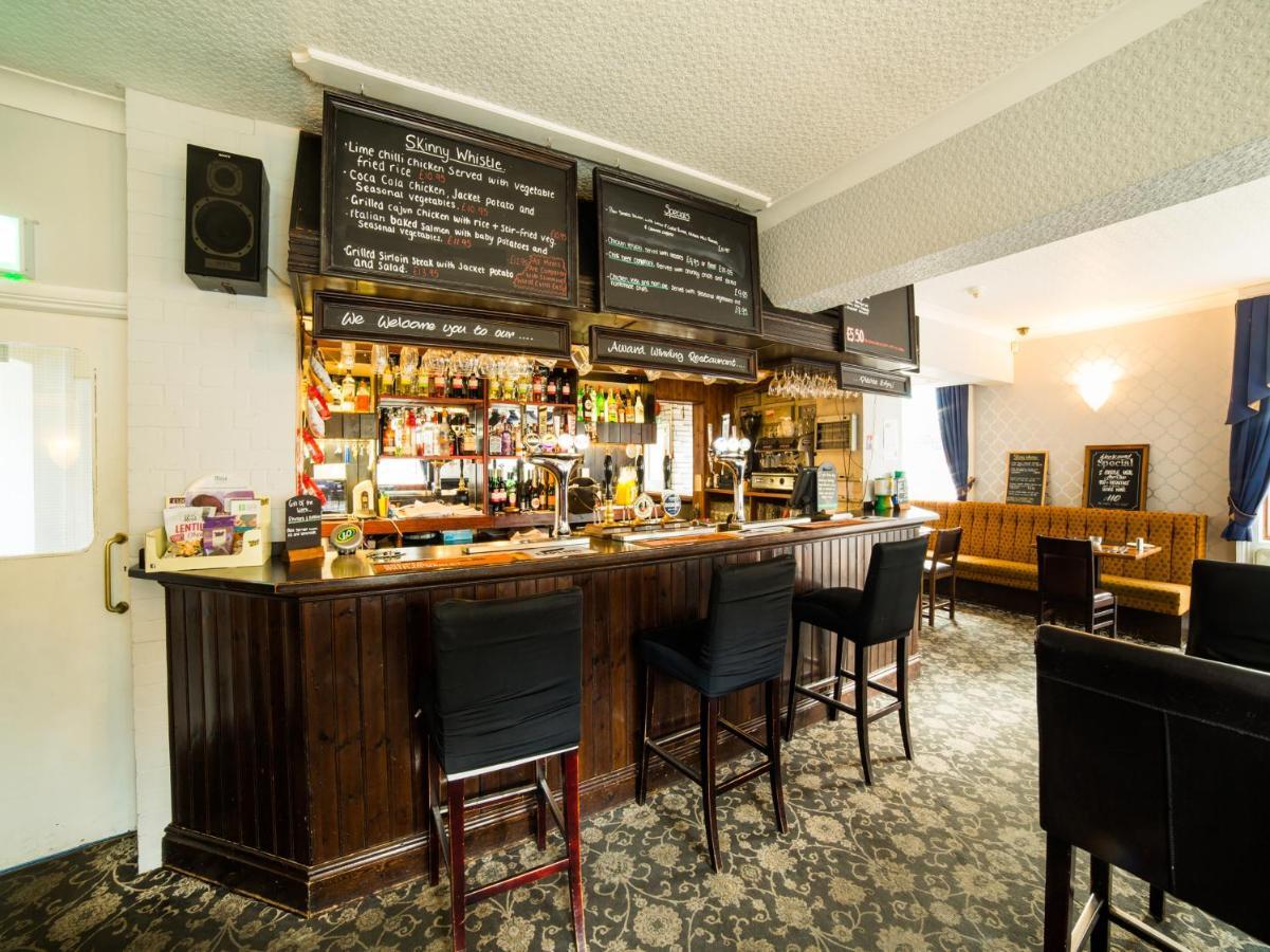 The Whistle And Flute Hotel Barnetby le Wold Exterior photo